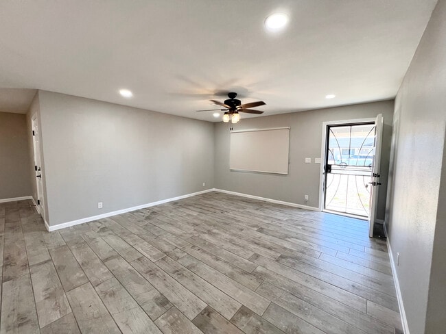 Building Photo - 808 W 19th St Rental
