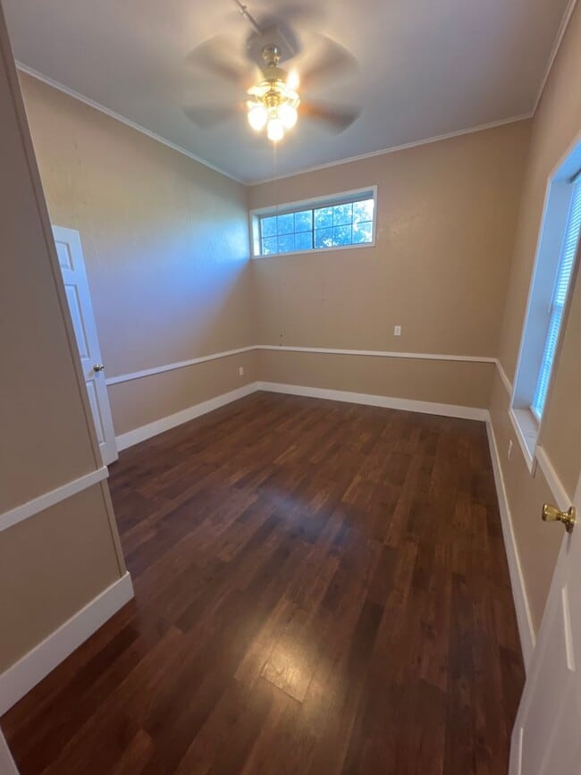 Photo - 202 Canal Ln Unit Apt B