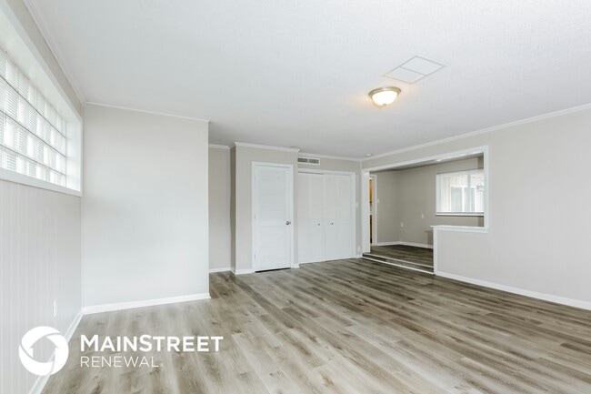 Photo - 1065 Hornaday Rd