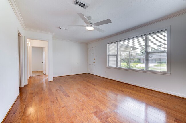 Photo - 1806 Gardenia Dr