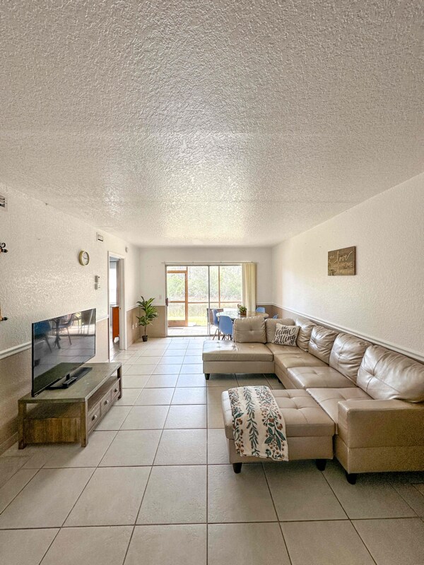 Photo - 25050 Sandhill Blvd Unidad 6A3 Rental