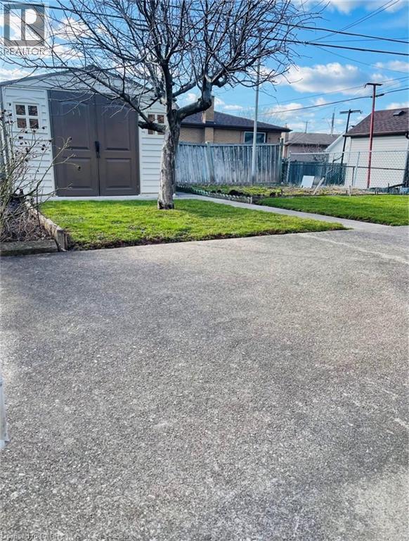 Photo - 14 Adair Ave S