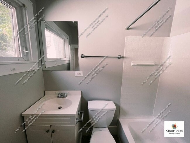 Photo - 4 bed 1 bath Single Family Home