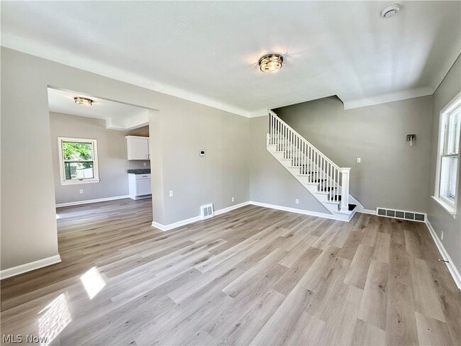 41 Dewhurst Ave
