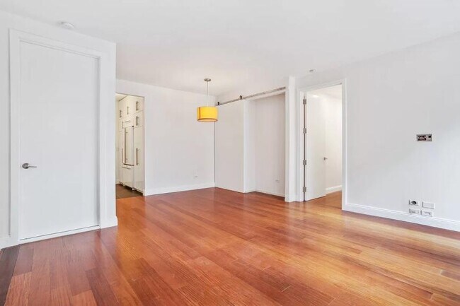Photo - 3 bedroom in NEW YORK NY 10280 Unit 32B