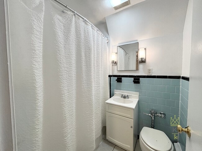 183 Winthrop Rd Unit 3