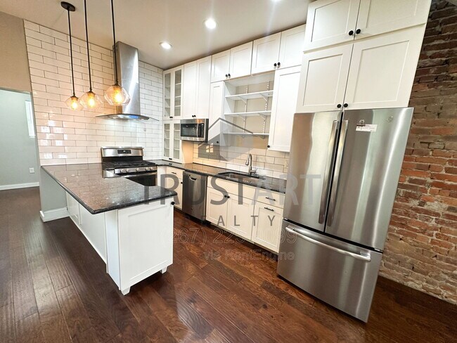2406 E Allegheny Ave
