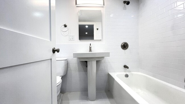Photo - 50 Conant St Unit 1/2