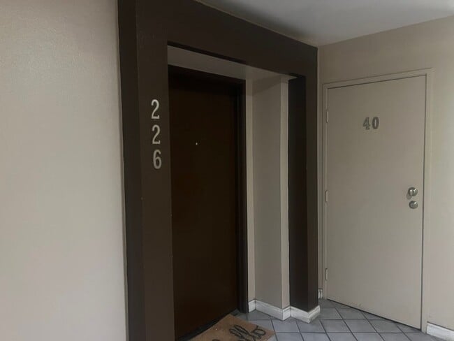 Photo - Spacious 2 Bedroom, 2 Bathroom, Canoga Par...