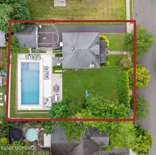 Photo - 250 Alpern Ave
