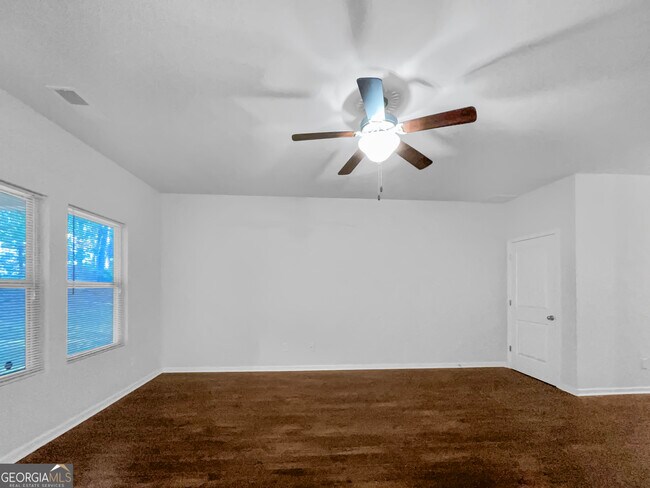 Photo - 202 Daisy Cir