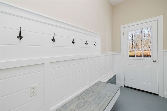 Photo - 687 Washington St Unit 3