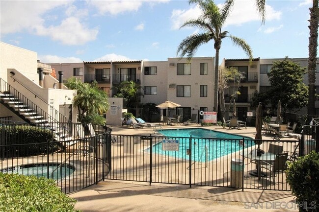 Photo - 6780 Friars Rd Unidad 273