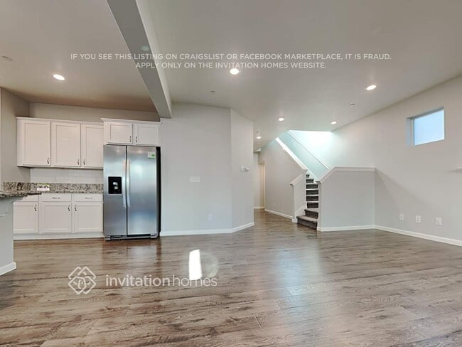 Photo - 539 Woodduck Dr SW