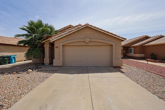 Building Photo - 3215 W Abraham Ln