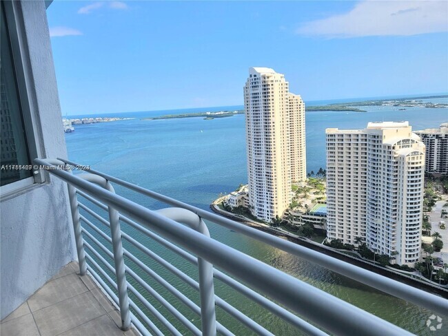 Building Photo - 325 S Biscayne Blvd Unit 4121 Rental