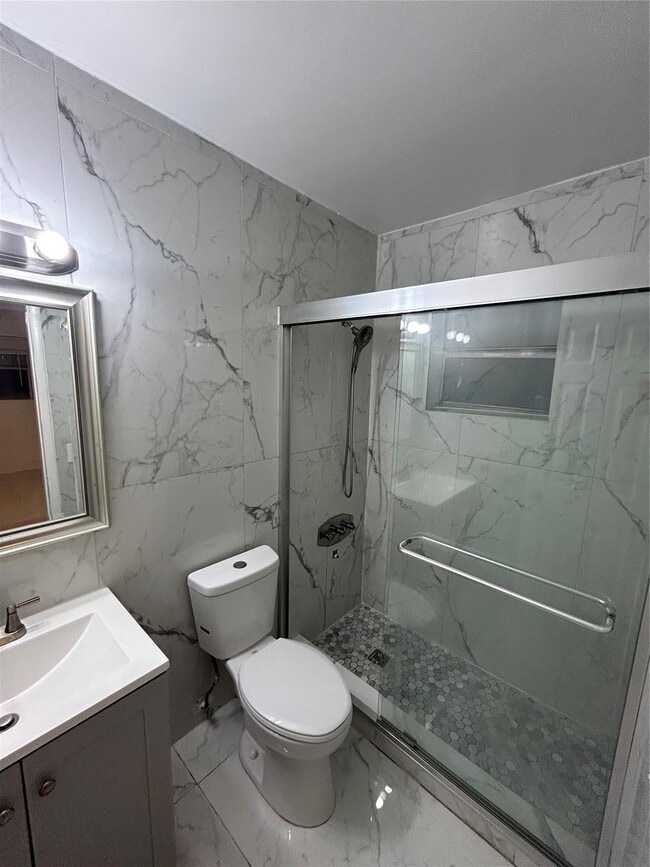 Photo - 212 SW 22nd St Unit 4