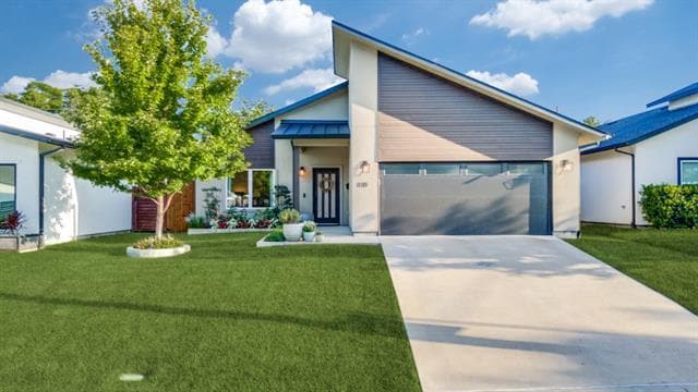 Building Photo - 1110 Claude St