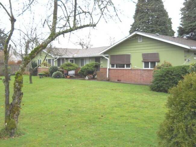 Building Photo - 110- ( P ) Unit 11050 Rental