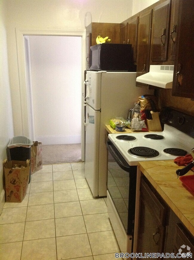Building Photo - 1223 Beacon St Rental