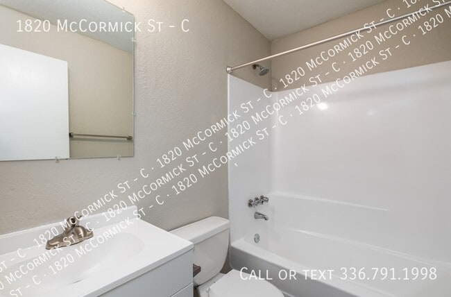 Photo - 1820 McCormick St Unit C