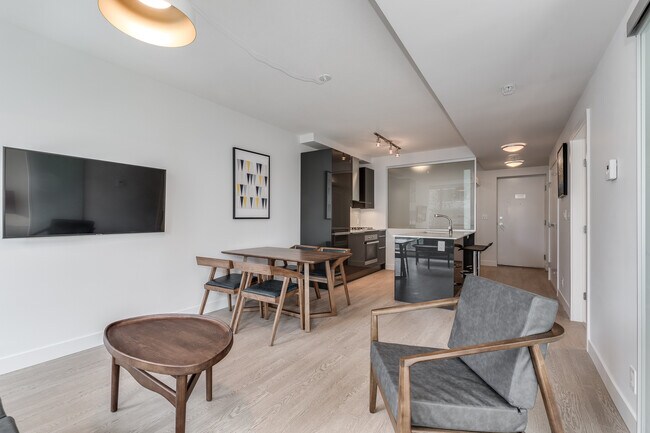 Photo - 1283 Howe St