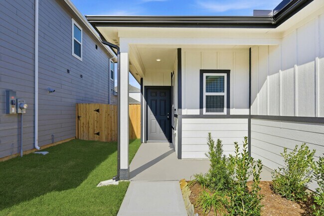 Photo - 26283 Arrowleaf Dr