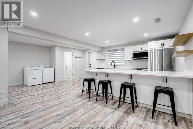 Photo - 241 Robinson Ave