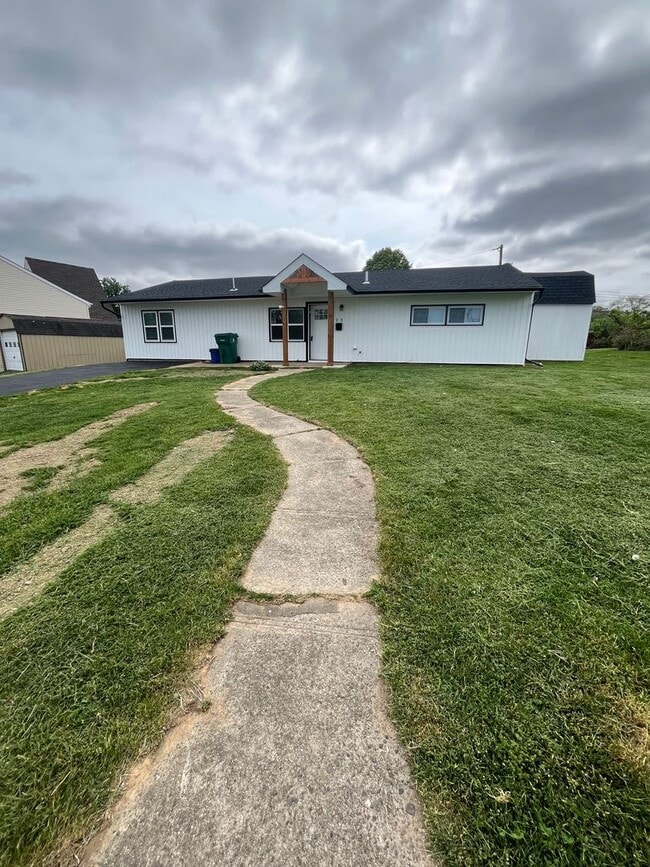 Photo - Beautiful brand new 4 bed 2 bath for Rent single home with yard in Levittown