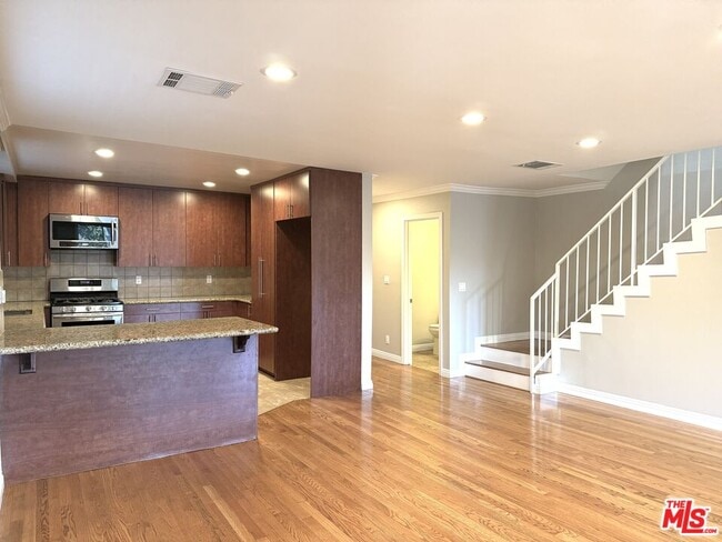 Photo - 310 E Providencia Ave Unit 202