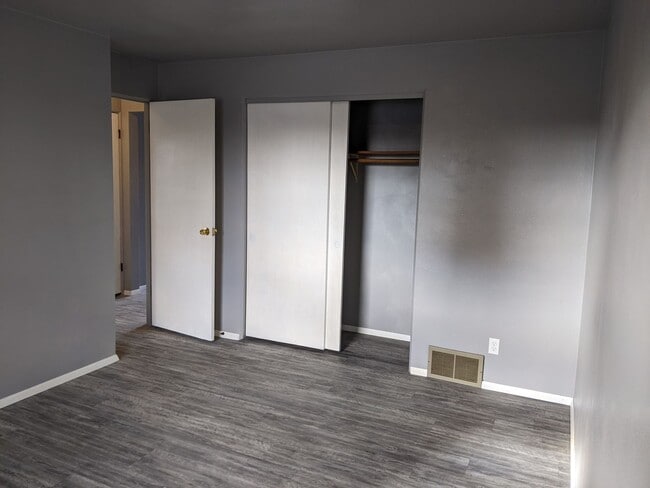 Photo - 1727 Silvercrest Dr Unit 2