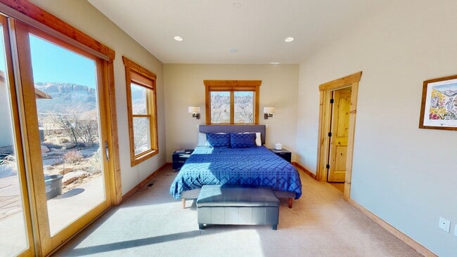 Photo - Luxurious and comfortable living experience