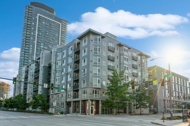 Building Photo - 1 bedroom in Seattle WA 98109 Unit 410 Rental