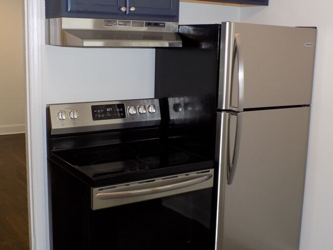 Photo - Charming Two Bedroom Duplex in Commonwealth Park!