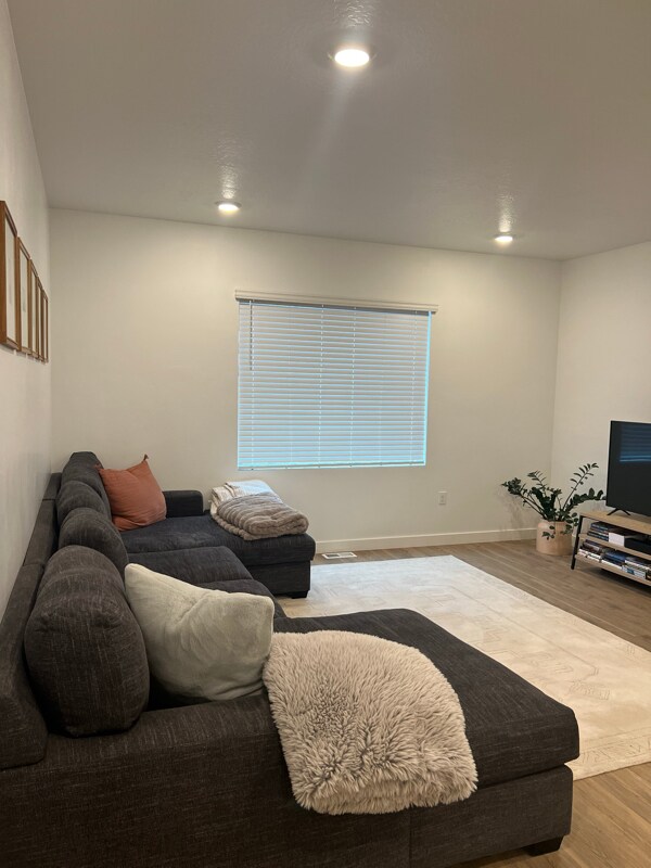 Photo - 324 S 1150 W