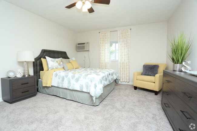 Studio - The Studios at Belmont - MAJOR UTILITIES INCL