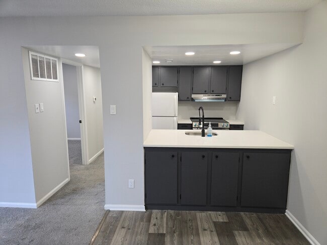 Building Photo - 122 Berwick Pl Unit 122 Rental