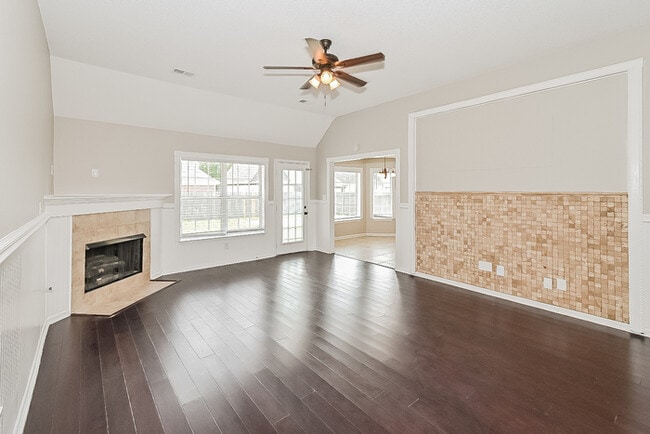 Photo - 9048 Gavin Dr