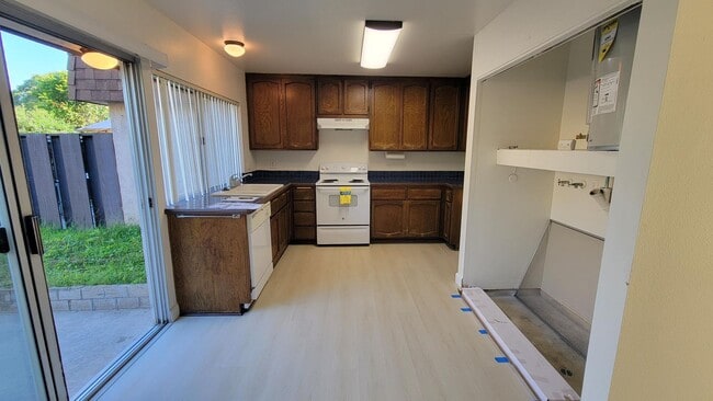 Building Photo - 3BD/1.5BA Condo in Oceanside!