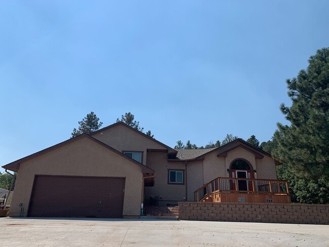 Photo - Beautifully updated home on 5 acres