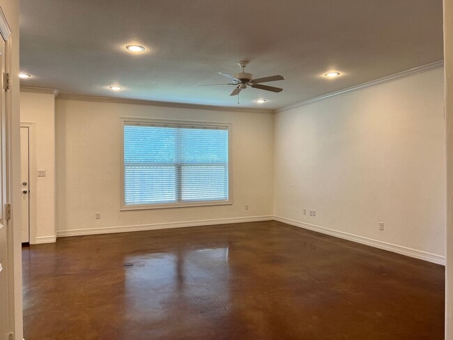 Photo - 2976 Elkton Trail