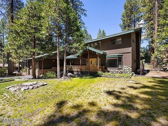 Photo - 445 Country Club Dr