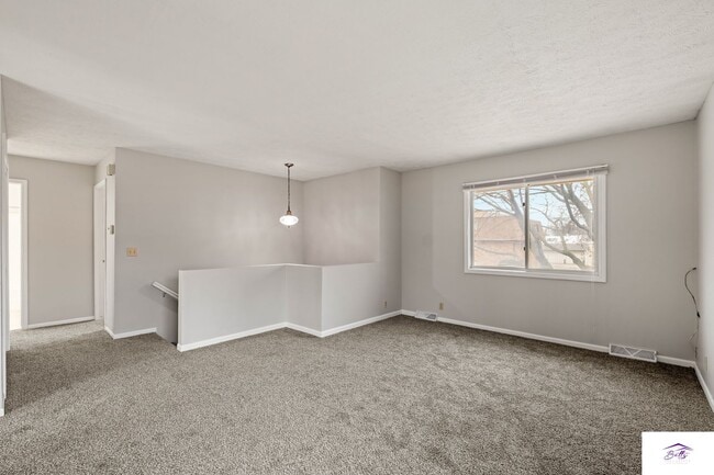 Photo - 2664/2666 N 93rd St Unidad 2664N93