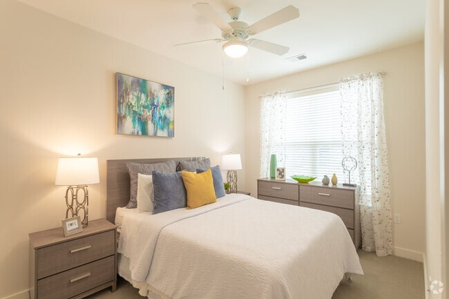 Apt 215 - One Bedroom - Fenton Silver Spring