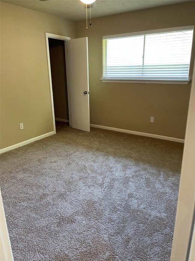 Photo - 10306 Twin Hills Ct