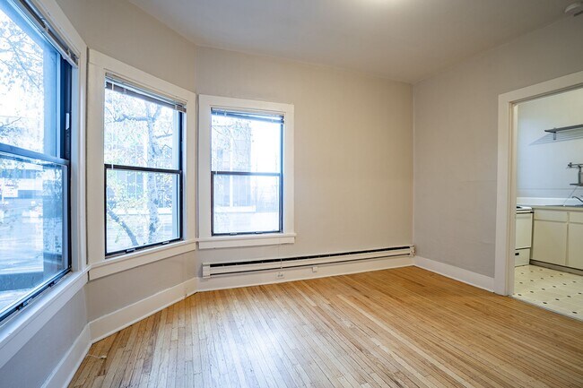 Photo - The Duke Apartments