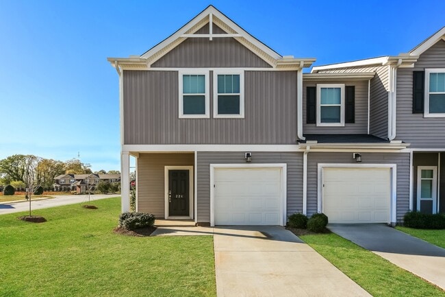 Photo - 226 Telford Dr