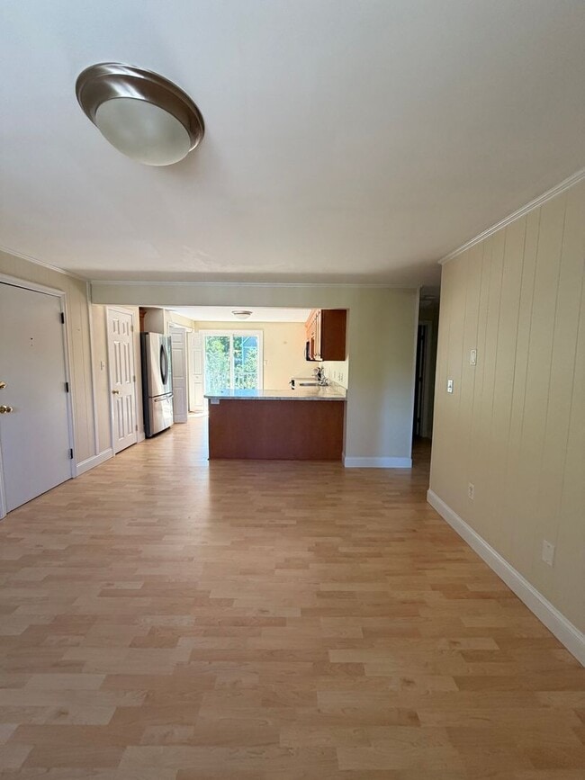Photo - 5 Philbrick Ln