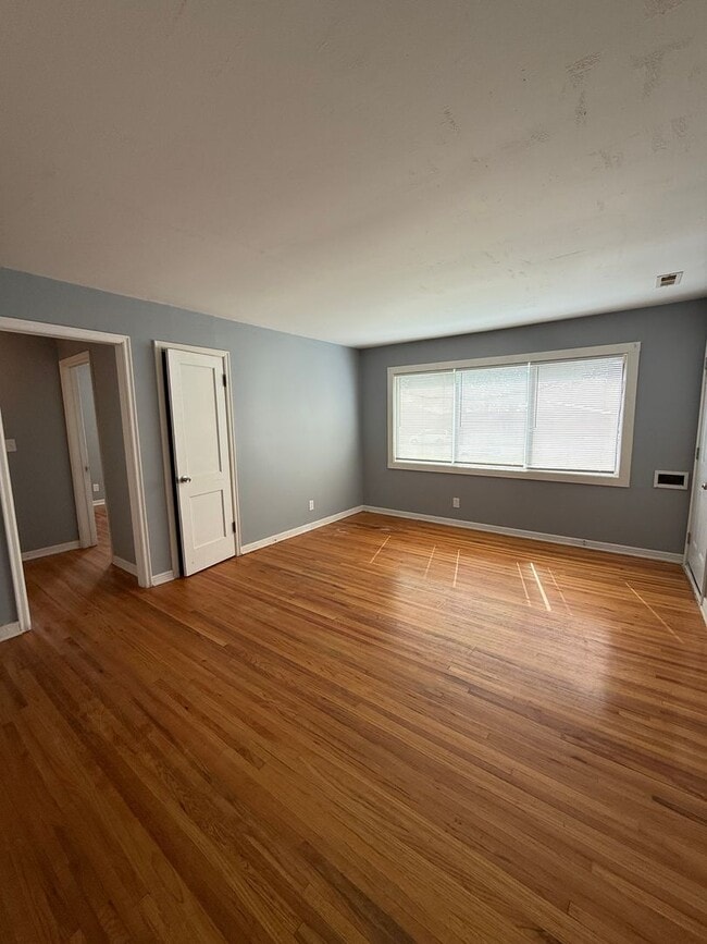 Photo - 638 S Woodlawn Blvd Unit 638 S Woodlawn Blvd