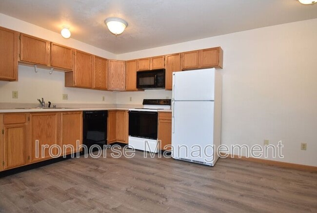 Photo - 2491 Wheeler Dr Unidad C